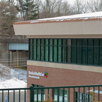 Hartford Healthcare chose Color Snap® snow rails for metal roofs safeguarding roof panel finish