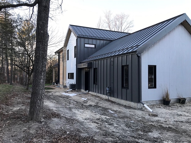 Hunter's Hollow Upgrades Snow Retention for Their Metal Roof